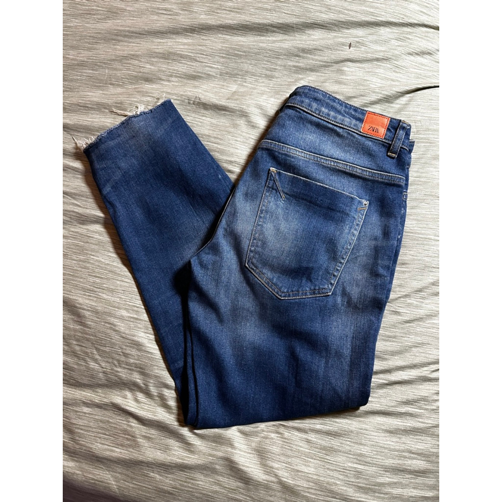 ZARA Blue Distressed Ankle & Cropped Jeans Size 6